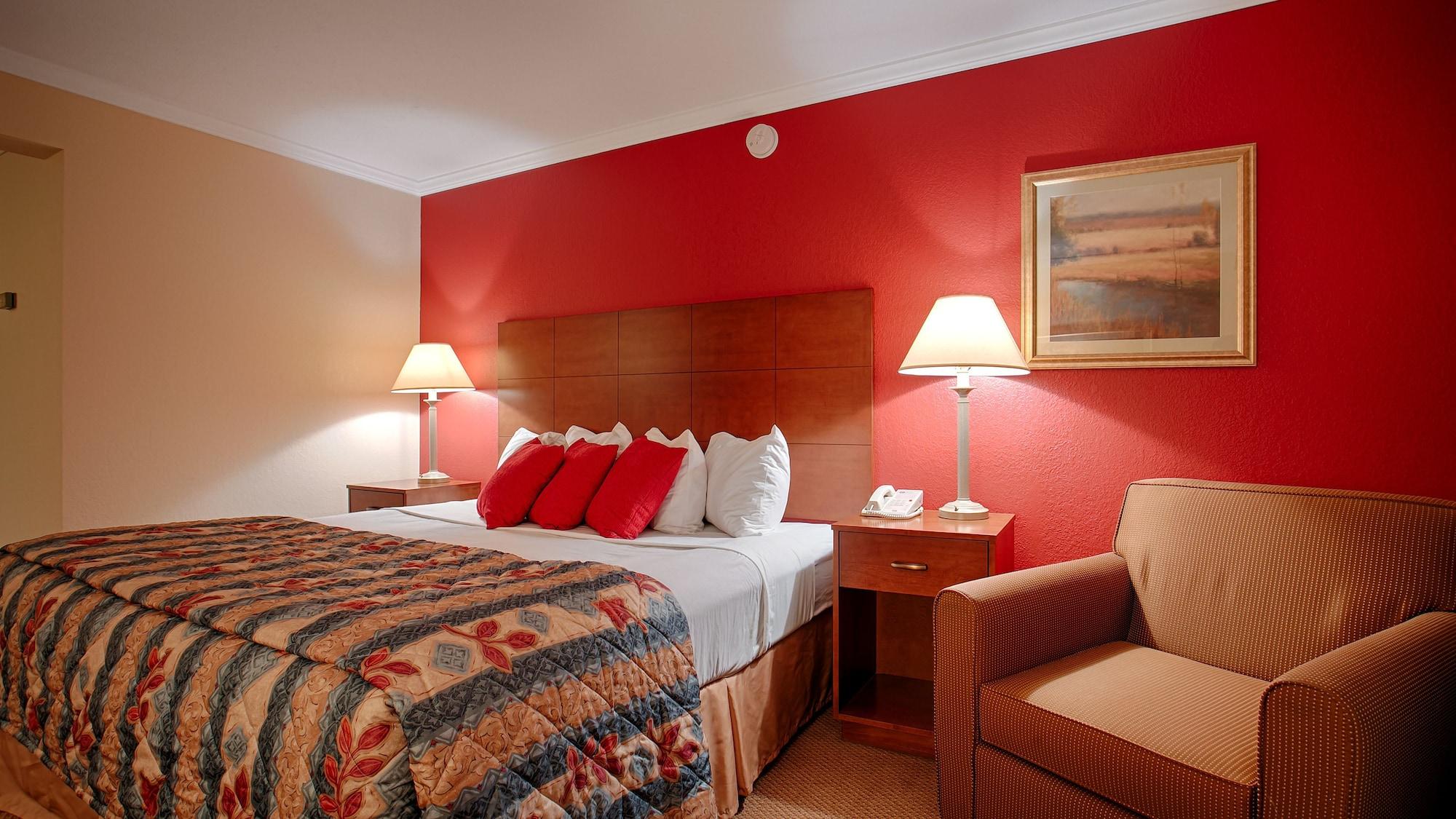 Magnuson Grand Pioneer Inn And Suites Escanaba Εξωτερικό φωτογραφία