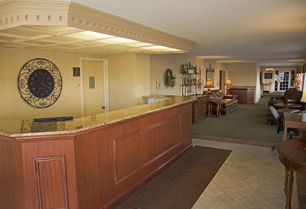 Magnuson Grand Pioneer Inn And Suites Escanaba Εξωτερικό φωτογραφία