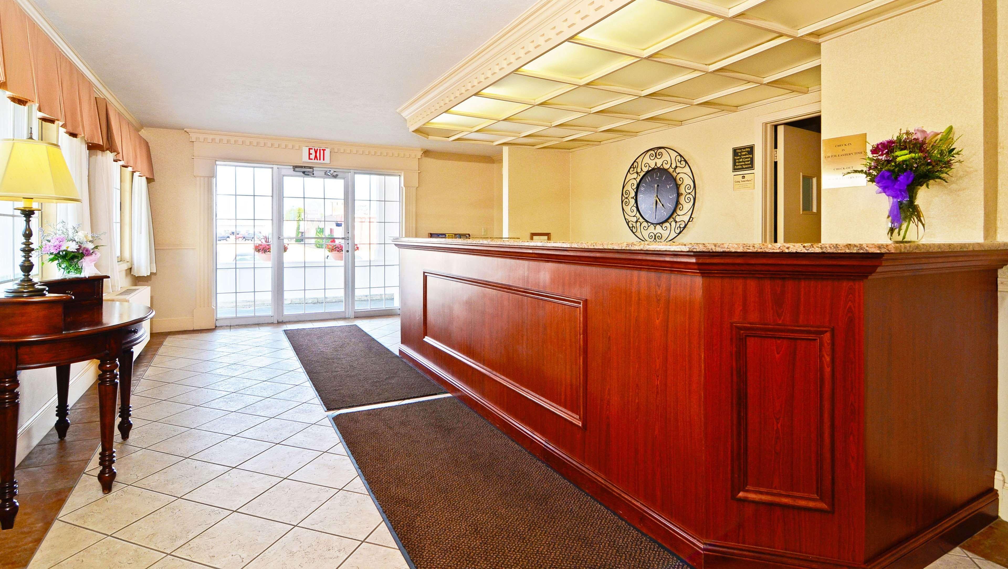 Magnuson Grand Pioneer Inn And Suites Escanaba Εξωτερικό φωτογραφία