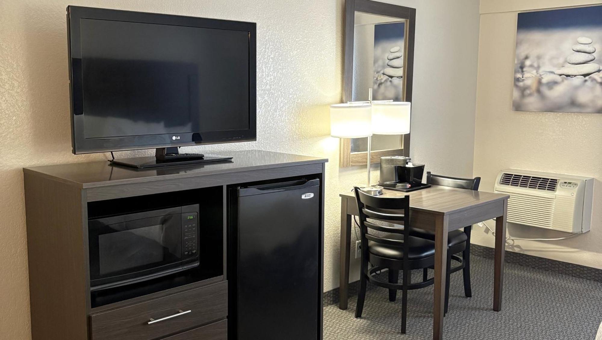 Magnuson Grand Pioneer Inn And Suites Escanaba Εξωτερικό φωτογραφία