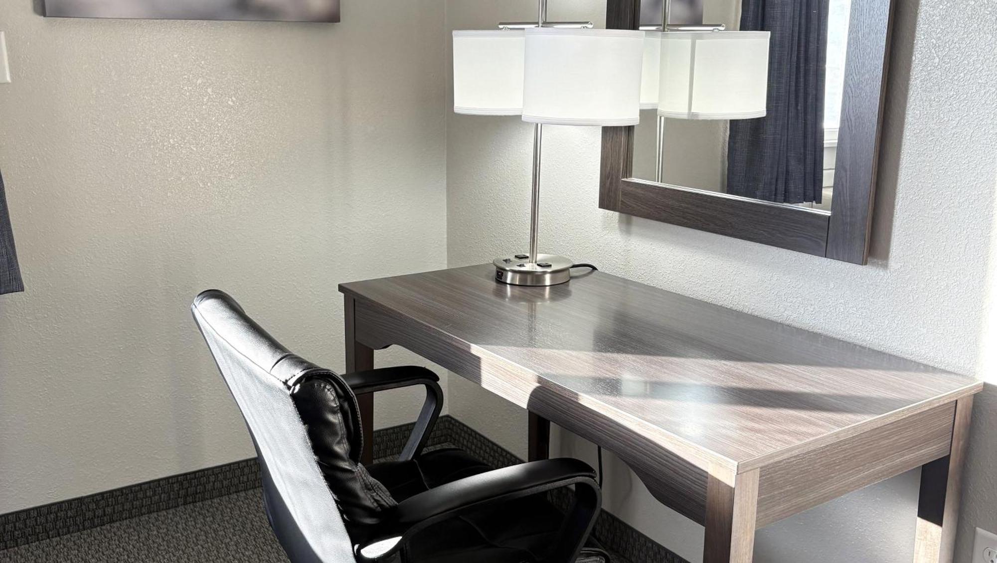 Magnuson Grand Pioneer Inn And Suites Escanaba Εξωτερικό φωτογραφία