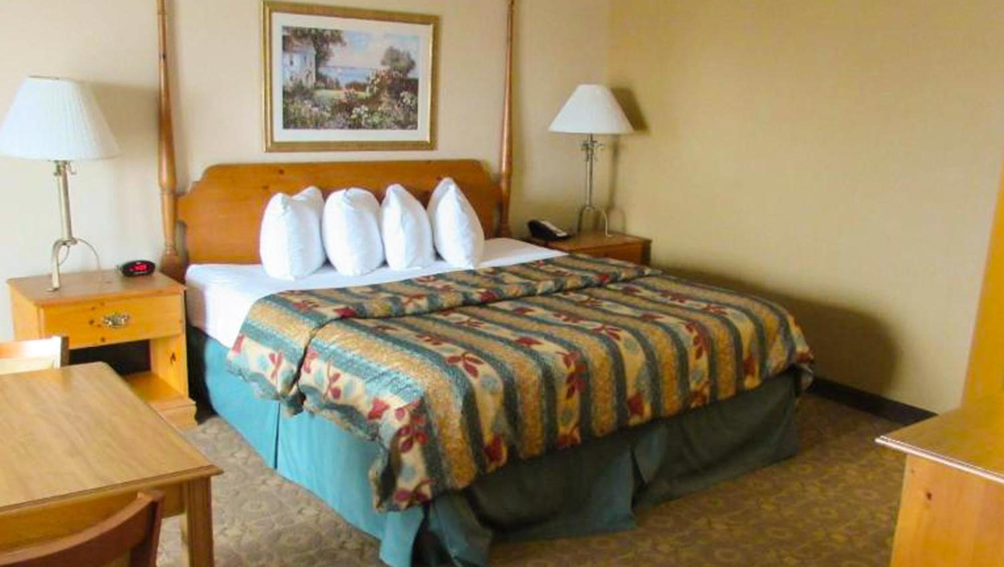 Magnuson Grand Pioneer Inn And Suites Escanaba Εξωτερικό φωτογραφία