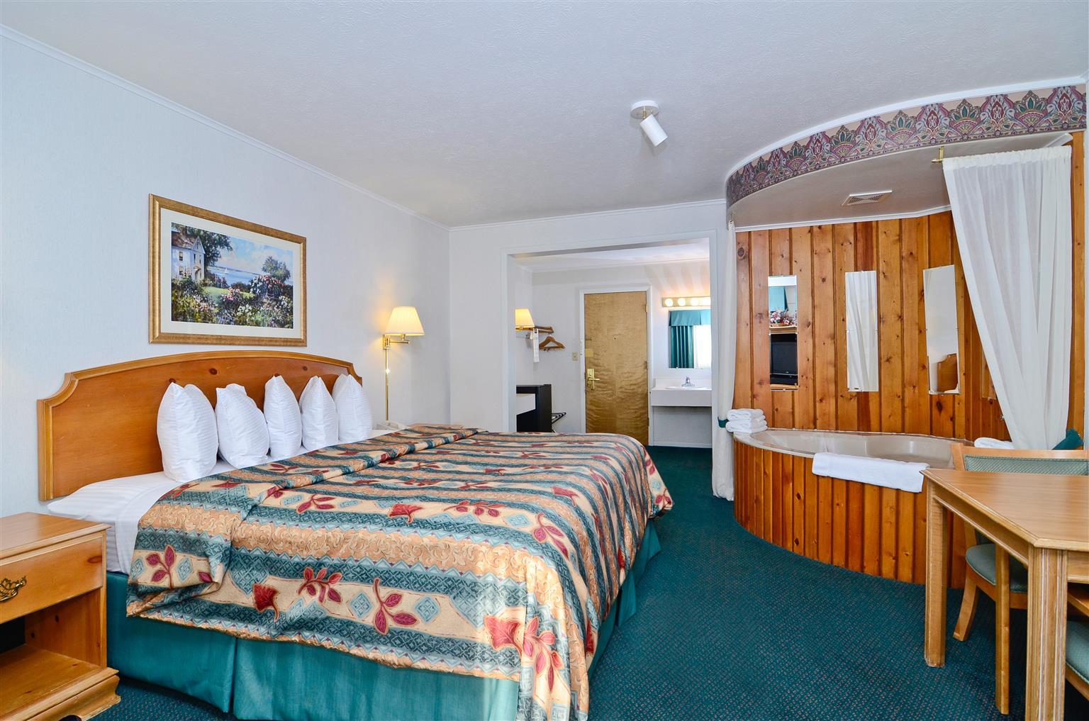 Magnuson Grand Pioneer Inn And Suites Escanaba Δωμάτιο φωτογραφία