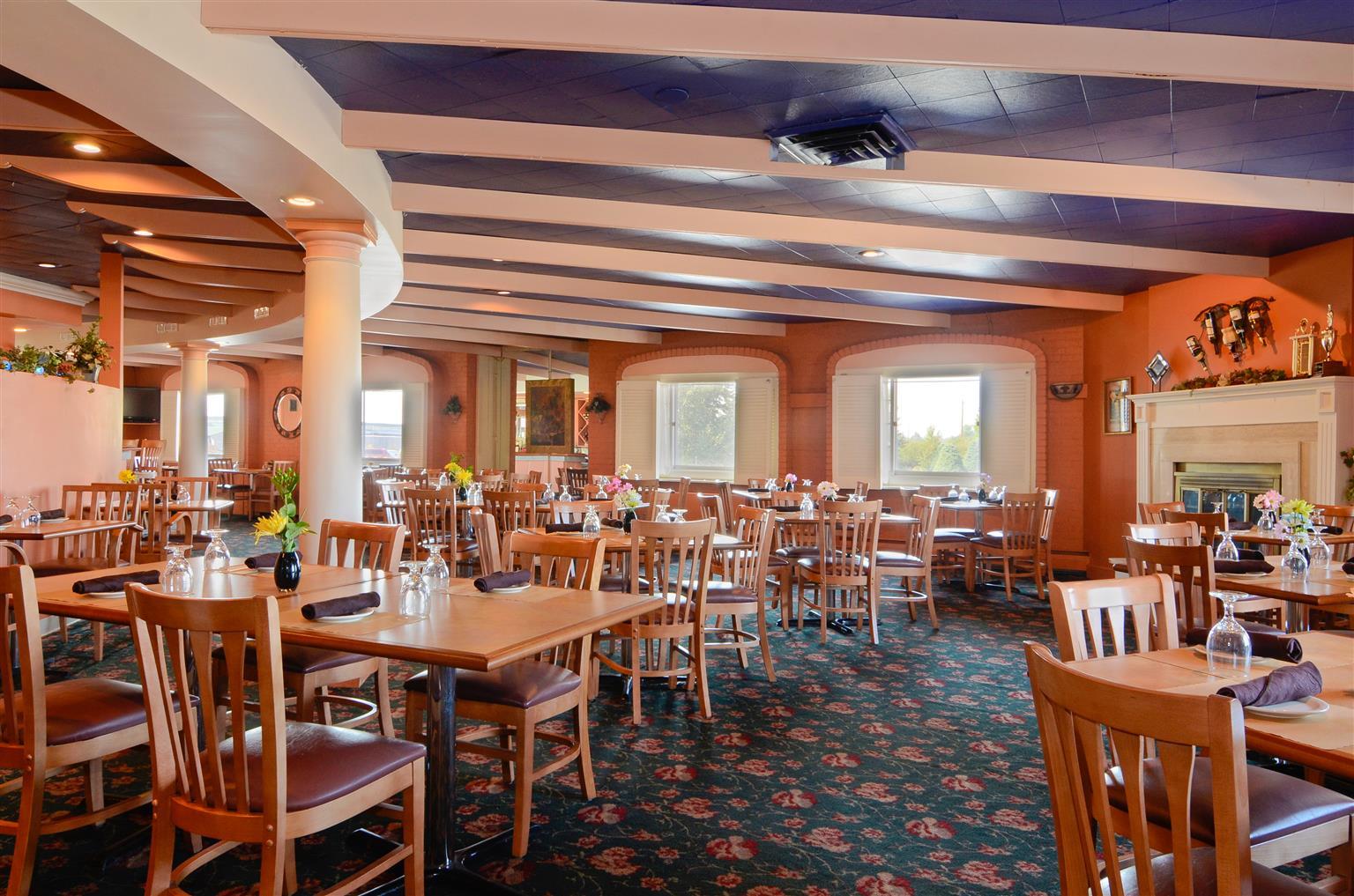 Magnuson Grand Pioneer Inn And Suites Escanaba Εστιατόριο φωτογραφία